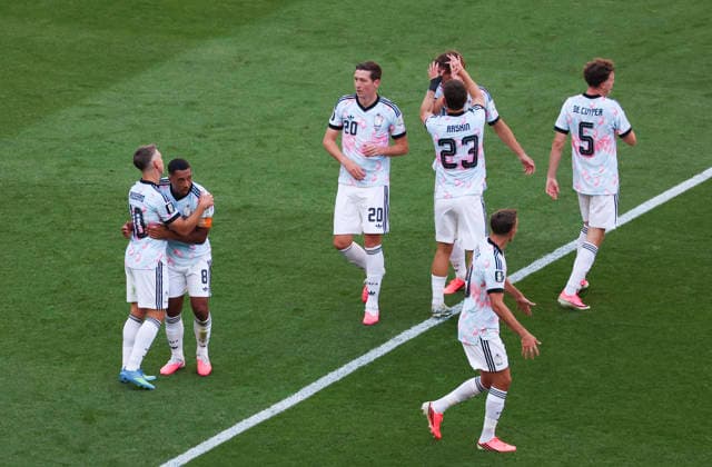 (260707) -- SEATTLE, July 7, 2026 -- Players of Belgium celebrate scoring during the round of 16 match between the United States and Belgium at the 2026 FIFA World Cup, WM, Weltmeisterschaft, Fussball at Seattle Stadium in Seattle, the United States, July 6, 2026. ) (SP)U.S.-SEATTLE-FOOTBALL-FIFA WORLD CUP-ROUND OF 16-USA VS BEL BaixXuefei 