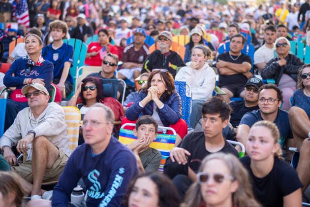 July 6, 2026, Los Angeles, California, USA: Soccer fans react while watching a live broadcast of the FIFA World Cup, WM, Weltmeisterschaft, Fussball Round of 16 soccer match between United States and Belgium at a watch party in Santa Monica, California, on Monday, July 6, 2026. Los Angeles USA - ZUMAc68_ 20260706_zaf_c68_006 Copyright: xRingoxChiux