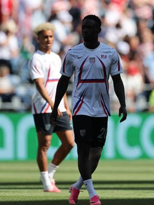 (260707) -- SEATTLE, July 7, 2026 -- Folarin Balogun of the United States warms up before the round of 16 match between the United States and Belgium at the 2026 FIFA World Cup, WM, Weltmeisterschaft, Fussball at Seattle Stadium in Seattle, the United States, July 6, 2026. ) (SP)U.S.-SEATTLE-FOOTBALL-FIFA WORLD CUP-ROUND OF 16-USA VS BEL CaoxCan 