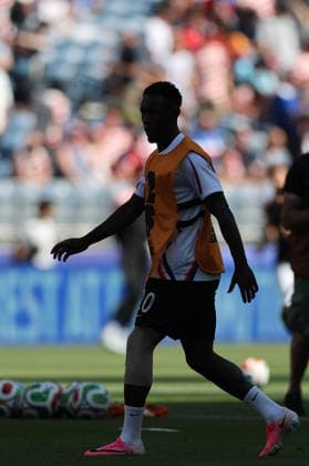 (260707) -- SEATTLE, July 7, 2026 -- Folarin Balogun of the United States warms up before the round of 16 match between the United States and Belgium at the 2026 FIFA World Cup, WM, Weltmeisterschaft, Fussball at Seattle Stadium in Seattle, the United States, July 6, 2026. ) (SP)U.S.-SEATTLE-FOOTBALL-FIFA WORLD CUP-ROUND OF 16-USA VS BEL CaoxCan 