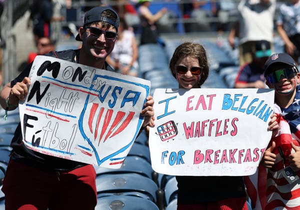 (260707) -- SEATTLE, July 7, 2026 -- Supporters of the United States are pictured before the round of 16 match between the United States and Belgium at the 2026 FIFA World Cup, WM, Weltmeisterschaft, Fussball at Seattle Stadium in Seattle, the United States, July 6, 2026. ) (SP)U.S.-SEATTLE-FOOTBALL-FIFA WORLD CUP-ROUND OF 16-USA VS BEL MaoxSiqian 