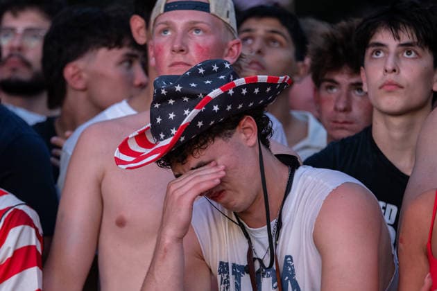 July 6, 2026, Washington, District Of Columbia, United States: Fans react with disappointment as supporters watch Team USA fall to Belgium during a public watch party on the National Mall in Washington, D.C. The loss eliminates the United States from the tournament. Washington United States - ZUMAk206 20260706_znp_k206_014 Copyright: xMattxKaminskyx
