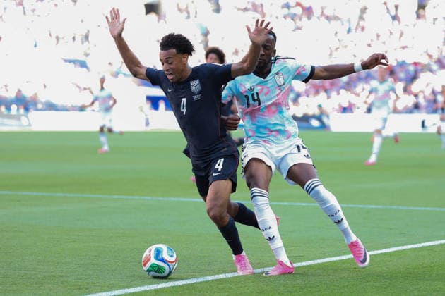 July 6, 2026, Seattle, Washington, US: United States of America midfielder Tyler Adams (4) and Belgium midfielder Dodi Lukebakio (14) fight for ball in the first half game US national team, Nationalteam vs Belgium National Team for the FIFA World Cup, WM, Weltmeisterschaft, Fussball round of 16 match, at Seattle Stadium. USA National Team Vs Belgium National Team  - ZUMAl181 20260706_zsp_l181_018 Copyright: xMelissaxLevinx
