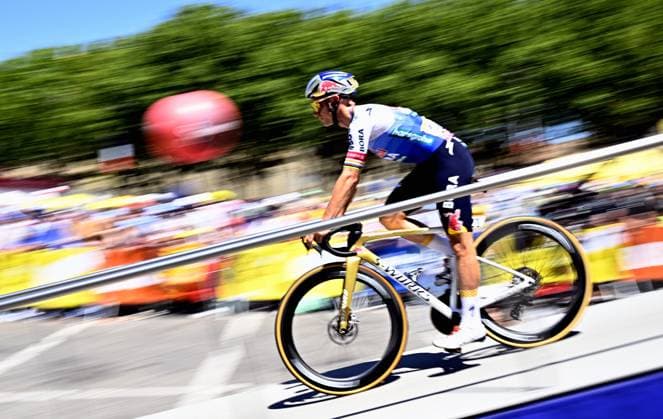 Belgian Remco Evenepoel of Red Bull-BORA-hansgrohe pictured at the start of stage 4 of the 2026 Tour de France cycling race, a stage of 181,9km from Carcassonne to Foix, on Tuesday 07 July 2026. The 113th edition of the Tour de France starts on Saturday 4 July in Barcelona, Spain, and will finish in Paris, France on the 26th of July. JASPERxJACOBS  x180603750x