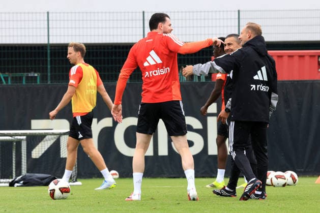 DEU, DFL, 1. FBL, 1.FC Union, Training, 07.07.2026, Stadion Alte Foersterei, Berlin, DEU, DFL, 1. FBL, 1.FC Union, Training, Cheftrainer Mauro Lustrinelli (1.FC Union Berlin), Oliver Burke (1.FC Union Berlin 7) DFL - regulations prohibit any use of Photographs as image sequences and or quasi-video *** DEU, DFL, 1 FBL, 1 FC Union, Training, July 7, 2026, Alte Foersterei Stadium, Berlin, DEU, DFL, 1 FBL, 1 FC Union, Training, Head Coach Mauro Lustrinelli, 1 FC Union Berlin, Oliver Burke, 1 FC Union Berlin. DFL regulations prohibit any use of photographs as image sequences and or quasi-video. Nordphotox xEngler nph00076