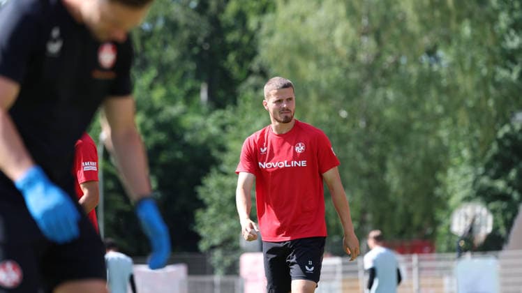 07.07.2026, xrekx, Fussball 2.Bundesliga, 1.FC Kaiserslautern - Training v.l. Jan Elvedi (1.FC Kaiserslautern) (DFL DFB REGULATIONS PROHIBIT ANY USE OF PHOTOGRAPHS as IMAGE SEQUENCES and or QUASI-VIDEO) Kaiserslautern *** July 7, 2026, xrekx, Soccer 2. Bundesliga, 1 FC Kaiserslautern Training: Jan Elvedi, 1 FC Kaiserslautern. DFL and DFB regulations prohibit any use of photographs as image sequences and or quasi-video. Kaiserslautern