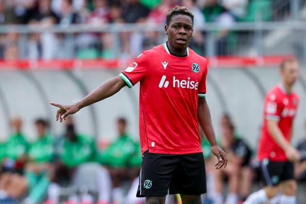 Mwisho Mhango (Hannover 96) gestikuliert, Friendly match, Hannover 96 v 1. FC Phoenix Luebeck, Eilenriedestadion am 07. July 2026 in Hannover, Deutschland. (Foto von Marco Steinbrenner DeFodi Images) Mwisho Mhango (Hannover 96) gestures, Friendly match, Hannover 96 v 1. FC Phoenix Luebeck, , July 7, 2026 in Hanover, Germany. (Photo by Marco Steinbrenner DeFodi Images) - *** Mwisho Mhango of Hannover 96 gestures, Friendly match, Hannover 96 vs. 1 FC Phoenix Lübeck, Eilenriedestadion on July 7, 2026, in Hanover, Germany. Photo by Marco Steinbrenner, DeFodi Images. Mwisho Mhango of Hannover 96 gestures, Friendly match, Hannover 96 vs. 1 FC Phoenix Lübeck, July 7, 2026, in Hanover, Germany. Photo by Marco Steinbrenner, DeFodi Images