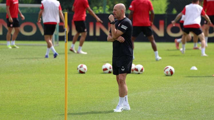 07.07.2026, xrekx, Fussball 2.Bundesliga, 1.FC Kaiserslautern - Training v.l. Torsten Lieberknecht Trainer (1.FC Kaiserslautern) (DFL DFB REGULATIONS PROHIBIT ANY USE OF PHOTOGRAPHS as IMAGE SEQUENCES and or QUASI-VIDEO) Kaiserslautern *** July 7, 2026, xrekx, Soccer 2. Bundesliga, 1 FC Kaiserslautern Training: Torsten Lieberknecht, Coach of 1 FC Kaiserslautern. DFL and DFB regulations prohibit any use of photographs as image sequences and or quasi-video. Kaiserslautern