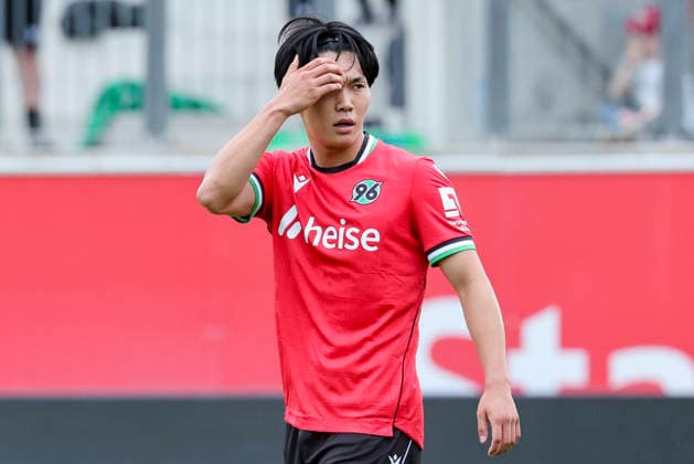 Hayate Matsuda (Hannover 96) schaut, Friendly match, Hannover 96 v 1. FC Phoenix Luebeck, Eilenriedestadion am 07. July 2026 in Hannover, Deutschland. (Foto von Marco Steinbrenner DeFodi Images) Hayate Matsuda (Hannover 96) looks on, Friendly match, Hannover 96 v 1. FC Phoenix Luebeck, , July 7, 2026 in Hanover, Germany. (Photo by Marco Steinbrenner DeFodi Images) - *** Hayate Matsuda watches Hannover 96, Friendly match, Hannover 96 vs. 1 FC Phoenix Lübeck, Eilenriedestadion on July 7, 2026, in Hanover, Germany. Photo by Marco Steinbrenner, DeFodi Images. Hayate Matsuda watches Hannover 96, Friendly match, Hannover 96 vs. 1 FC Phoenix Lübeck, July 7, 2026, in Hanover, Germany. Photo by Marco Steinbrenner, DeFodi Images