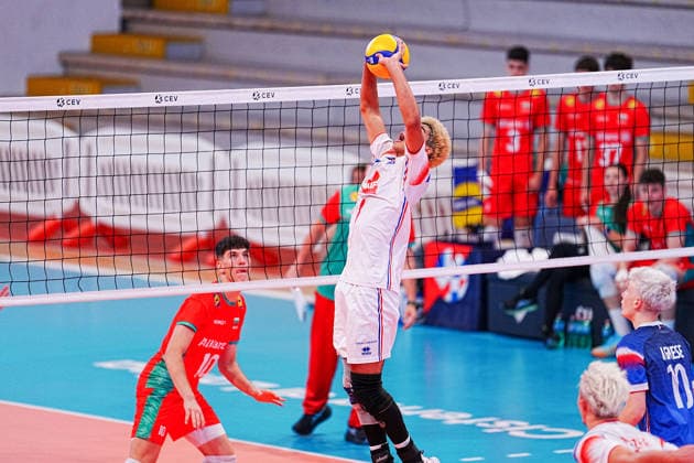 IPA86475162 - France vs. Bulgaria during the CEV U18 European Championship, EM, Europameisterschaft July 7, 2026, in Cisterna (Italy) during the U18 Volleyball European Championship—France vs. Bulgaria, CEV Eurovolley Men s match in Cisterna, Italy, July 7, 2026  Copyright: xLuigixMariani IPAxSportx xx 86475162