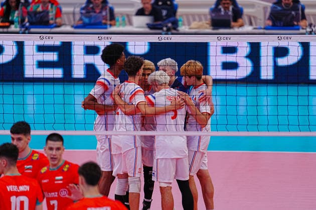 IPA86475175 - France vs. Bulgaria during the CEV U18 European Championship, EM, Europameisterschaft July 7, 2026, in Cisterna (Italy) during the U18 Volleyball European Championship—France vs. Bulgaria, CEV Eurovolley Men s match in Cisterna, Italy, July 7, 2026  Copyright: xLuigixMariani IPAxSportx xx 86475175