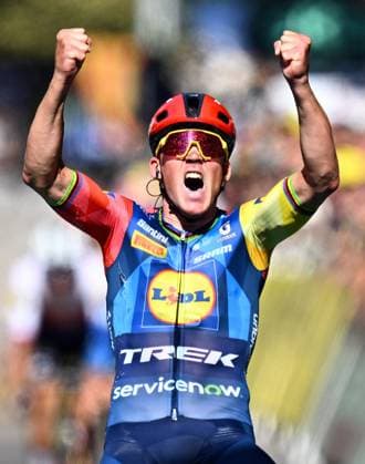 Danish Mads Pedersen of Lidl-Trek celebrates after winning stage 4 of the 2026 Tour de France cycling race, a stage of 181,9km from Carcassonne to Foix, on Tuesday 07 July 2026. The 113th edition of the Tour de France starts on Saturday 4 July in Barcelona, Spain, and will finish in Paris, France on the 26th of July. JASPERxJACOBS  x180642639x