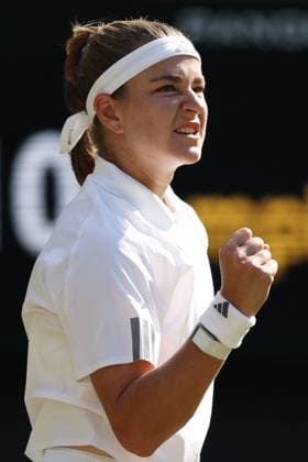 Karolina Muchova celebrates during her quarter-final match Wimbledon Tennis Championships, Day 9, The All England Lawn Tennis and Croquet Club, London, UK - 07 Jul 2026London The All England Lawn Tennis and United Kingdom  Copyright: xKieranxMcManus Shutterstockx 16978030bb