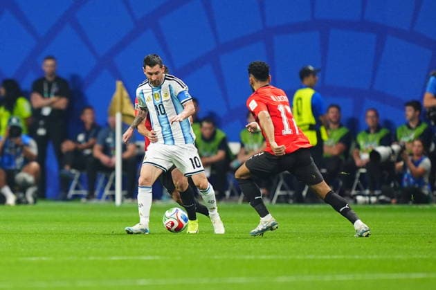 Argentina v Egypt - FIFA World Cup, WM, Weltmeisterschaft, Fussball 2026 - Round of 16 ATLANTA, USA - JULY 07: Lionel Messi (10) of Argentina in action during the 2026 FIFA World Cup Round of 16 match between Argentina and Egypt at Mercedes-Benz Stadium (Atlanta Stadium) in Atlanta, Georgia, United States on July 07, 2026. Evrim Aydin Anadolu Georgia United States. Editorial use only. Please get in touch for any other usage.  Copyright: x2026xAnadoluxEvrimxAydinx