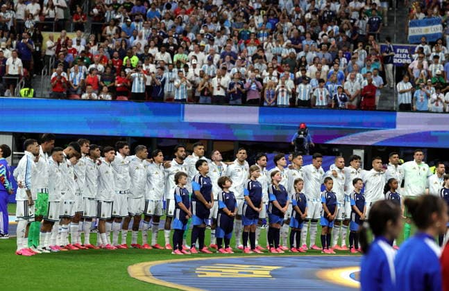 FIFA World Cup, WM, Weltmeisterschaft, Fussball 2026 - Round of 16 - Argentina vs Egypt Players of Argentina during the national anthem ahead of the FIFA World Cup 2026 Round of 16 match Argentina against Egypt, in Atlanta, USA, 07 July 2026. ATLANTA United States  Copyright: xCRISTOBALxHERRERA-ULASHKEVICHx
