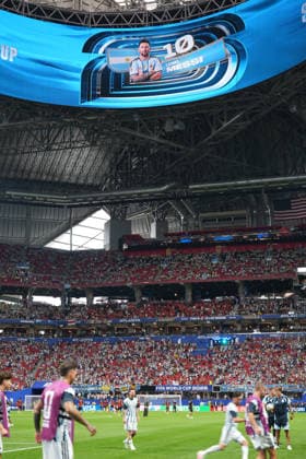 Argentina national team, Nationalteam players warm up before the 2026 World Cup Round of 16 match between Argentina and Egypt at Atlanta Stadium, US, 7 July 20263. Argentina vs Egypt !ACHTUNG: NUR REDAKTIONELLE NUTZUNG!  Copyright: xAlbertoxBoalx GRAF2773 20260707-55020828479_1