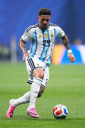 July 7, 2026, Atlanta, Georgia, United States: Enzo Fernandez of Argentina drives the ball during the FIFA World Cup, WM, Weltmeisterschaft, Fussball 2026 Round of 16 match between Argentina and Egypt at Atlanta Stadium on July 07, 2026 in Atlanta, Georgia. Atlanta United States - ZUMAa181 20260707_zaa_a181_015 Copyright: xJosexBretonx