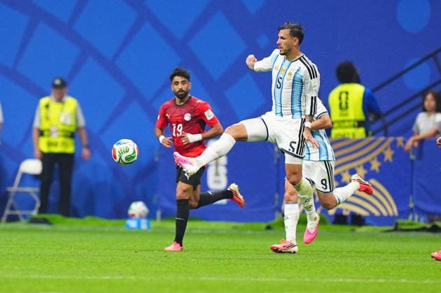 Argentina v Egypt - FIFA World Cup, WM, Weltmeisterschaft, Fussball 2026 - Round of 16 ATLANTA, USA - JULY 07: Leandro Paredes (5) of Argentina in action during the 2026 FIFA World Cup Round of 16 match between Argentina and Egypt at Mercedes-Benz Stadium (Atlanta Stadium) in Atlanta, Georgia, United States on July 07, 2026. Evrim Aydin Anadolu Georgia United States. Editorial use only. Please get in touch for any other usage.  Copyright: x2026xAnadoluxEvrimxAydinx