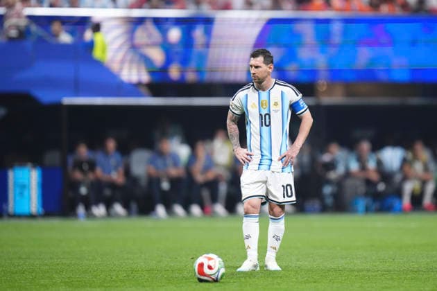 July 7, 2026, Atlanta, Georgia, United States: Lionel Messi of Argentina looks on during the FIFA World Cup, WM, Weltmeisterschaft, Fussball 2026 Round of 16 match between Argentina and Egypt at Atlanta Stadium on July 07, 2026 in Atlanta, Georgia. Argentina V Egypt: Round Of 16 - FIFA World Cup 2026  - ZUMAa181 20260707_zaa_a181_024 Copyright: xJosexBretonx