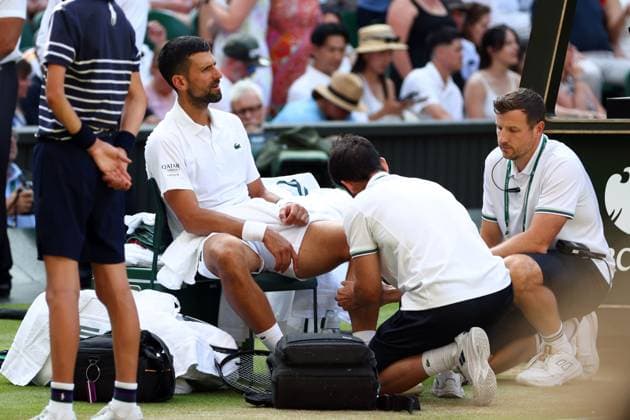 Novak Djokovic receives treatment during his quarter-final match Wimbledon Tennis Championships, Day 9, The All England Lawn Tennis and Croquet Club, London, UK - 07 Jul 2026London The All England Lawn Tennis and United Kingdom  Copyright: xKieranxMcManus Shutterstockx 16978030cs