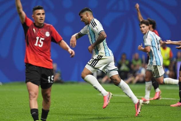 Cristian Romero of Argentina scores to make it 1-2 Argentina v Egypt, 2026 FIFA World Cup, WM, Weltmeisterschaft, Fussball Group of 16, Football, Atlanta Stadium, Atlanta, Georgia, USA - 07 Jul 2026Atlanta Mercedes-Benz Stadium Georgia (GA) United States of America  Copyright: xIsmaelxAdnan Shutterstockx 16981208cn