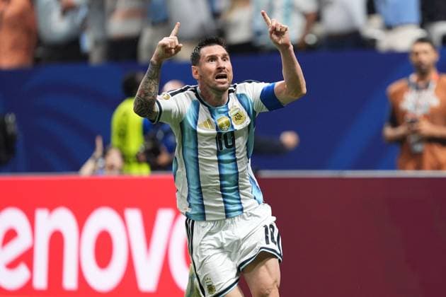 Lionel Messi of Argentina scores to make it 2-2 Argentina v Egypt, 2026 FIFA World Cup, WM, Weltmeisterschaft, Fussball Group of 16, Football, Atlanta Stadium, Atlanta, Georgia, USA - 07 Jul 2026Atlanta Mercedes-Benz Stadium Georgia (GA) United States of America  Copyright: xIsmaelxAdnan Shutterstockx 16981208ct