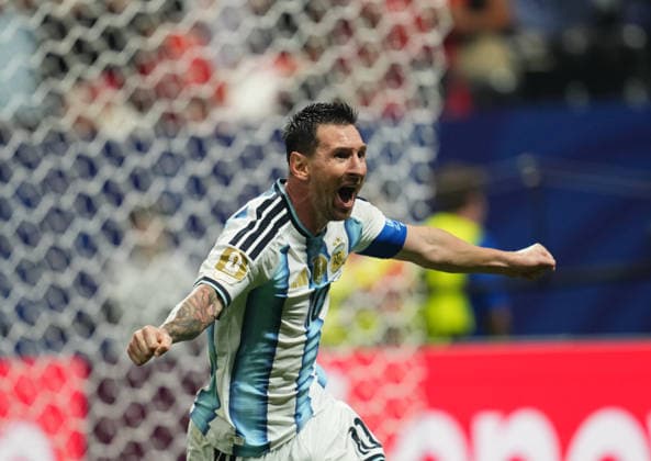 Lionel Andres Messi (Argentina) scores and celebrates his teams second goal during Argentina and Egypt, Round of 16 FIFA World Cup, WM, Weltmeisterschaft, Fussball 2026, Atlanta Stadium, Atlanta, United States on July 7, 2026. Thor Wegner DeFodi Images. (Photo by DeFodi Images) - *** Lionel Andres Messi of Argentina scores and celebrates his team s second goal during the Round of 16 match between Argentina and Egypt at the 2026 FIFA World Cup at Atlanta Stadium in Atlanta, United States, on July 7, 2026. Photo by Thor Wegner, DeFodi Images