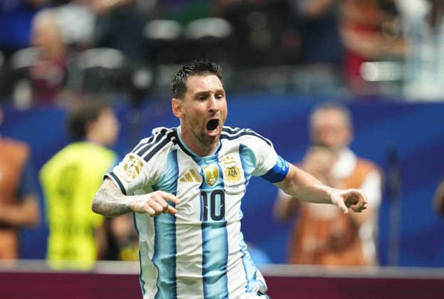 Lionel Andres Messi (Argentina) scores and celebrates his teams second goal during Argentina and Egypt, Round of 16 FIFA World Cup, WM, Weltmeisterschaft, Fussball 2026, Atlanta Stadium, Atlanta, United States on July 7, 2026. Thor Wegner DeFodi Images. (Photo by DeFodi Images) - *** Lionel Andres Messi of Argentina scores and celebrates his team s second goal during the Round of 16 match between Argentina and Egypt at the 2026 FIFA World Cup at Atlanta Stadium in Atlanta, United States, on July 7, 2026. Photo by Thor Wegner, DeFodi Images