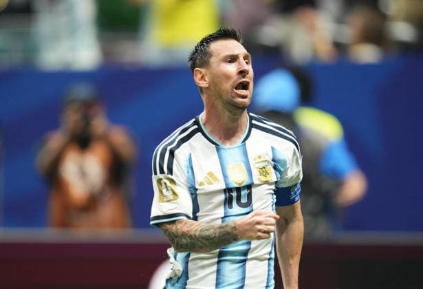 Lionel Andres Messi (Argentina) scores and celebrates his teams second goal during Argentina and Egypt, Round of 16 FIFA World Cup, WM, Weltmeisterschaft, Fussball 2026, Atlanta Stadium, Atlanta, United States on July 7, 2026. Thor Wegner DeFodi Images. (Photo by DeFodi Images) - *** Lionel Andres Messi of Argentina scores and celebrates his team s second goal during the Round of 16 match between Argentina and Egypt at the 2026 FIFA World Cup at Atlanta Stadium in Atlanta, United States, on July 7, 2026. Photo by Thor Wegner, DeFodi Images