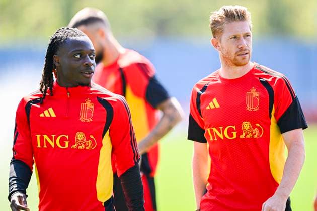 Belgian national football team - FIFA World Cup, WM, Weltmeisterschaft, Fussball 2026 - media activities 07 07 2026 RENTON, UNITED STATES OF AMERICA - JULY 07 : Doku Jeremy forward of Belgium and De Bruyne Kevin forward of Belgium pictured during a training session of the Belgian national football team during the FIFA World Cup 2026 on July 7, 2026 in Renton, United States of America, 07 07 2026 Renton United States of America  Copyright: xNicoxVereeckenx