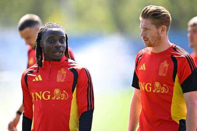 Belgian national football team - FIFA World Cup, WM, Weltmeisterschaft, Fussball 2026 - media activities 07 07 2026 RENTON, UNITED STATES OF AMERICA - JULY 07 : Doku Jeremy forward of Belgium and De Bruyne Kevin forward of Belgium pictured during a training session of the Belgian national football team during the FIFA World Cup 2026 on July 7, 2026 in Renton, United States of America, 07 07 2026 Renton United States of America  Copyright: xNicoxVereeckenx