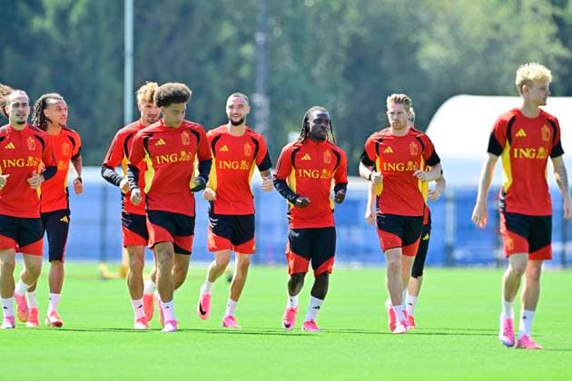 Belgian national football team - FIFA World Cup, WM, Weltmeisterschaft, Fussball 2026 - media activities 07 07 2026 RENTON, UNITED STATES OF AMERICA - JULY 07 : Doku Jeremy forward of Belgium and De Bruyne Kevin forward of Belgium pictured during a training session of the Belgian national football team during the FIFA World Cup 2026 on July 7, 2026 in Renton, United States of America, 07 07 2026 Renton United States of America  Copyright: xJanxDexMeuleneirx