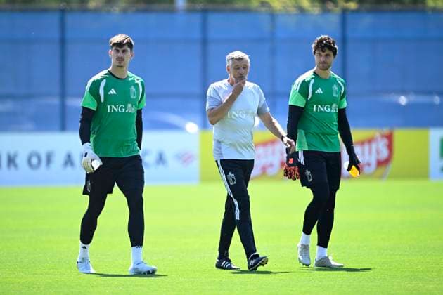 Belgian national football team - FIFA World Cup, WM, Weltmeisterschaft, Fussball 2026 - media activities 07 07 2026 RENTON, UNITED STATES OF AMERICA - JULY 07 : Penders Mike goalkeeper of Belgium, Martens Guy goalkeeper coach of Belgian Team and Lammens Senne goalkeeper of Belgium pictured during a training session of the Belgian national football team during the FIFA World Cup 2026 on July 7, 2026 in Renton, United States of America, 07 07 2026 Renton United States of America  Copyright: xNicoxVereeckenx