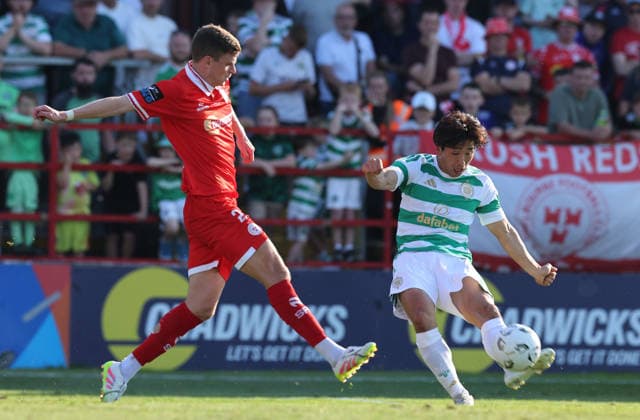 Shin Yamada of Celtic and Joey Sean Gannon of Shelbourne Shelbourne FC v Celtic , Preseason Friendly, Football, Tolka Park, Dublin, Ireland - 07 Jul 2026Dublin Tolka Park Ireland  Copyright: xLorrainexO Sullivan Shutterstockx 16980106w