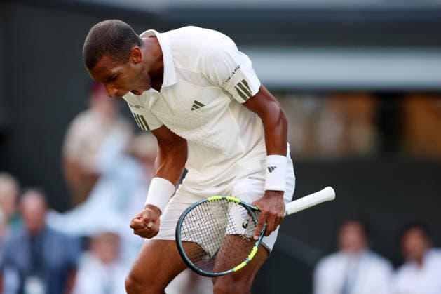 Felix Auger-Aliassime celebrates during his quarter-final match Wimbledon Tennis Championships, Day 9, The All England Lawn Tennis and Croquet Club, London, UK - 07 Jul 2026London The All England Lawn Tennis and United Kingdom  Copyright: xKieranxMcManus Shutterstockx 16978030el