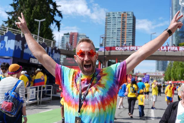 Colombia v Switzerland Round of 16 - FIFA Worl Cup 2026 A Colombian soccer fan attends the Vancouver stadium to supports his national team, Nationalteam during the FIFA World Cup, WM, Weltmeisterschaft, Fussball round of 16 match between Colombia and Switzerland. on July 7, 2026 in Vancouver, Canada. (Photo by Leonardo Ramirez Eyepix Group) Copyright: xLeonardoxRamirez xEyepixxGroupx LR07072026-06553