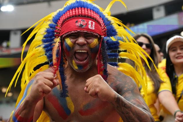 FIFA World Cup, WM, Weltmeisterschaft, Fussball 2026 - Round of 16 - Switzerland vs Colombia Supporters of Colombia pose for a photo ahead of the FIFA World Cup 2026 Round of 16 match Switzerland against Colombia, in Vancouver, Canada, 07 July 2026. VANCOUVER Canada  Copyright: xBOBxFRIDx