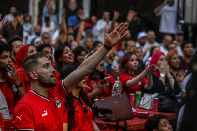 Egyptian football fans watch FIFA World Cup, WM, Weltmeisterschaft, Fussball in Cairo CAIRO, EGYPT - JULY 7: Thousands of Egyptian football fans gather to support their national team, Nationalteam while watching the 2026 FIFA World Cup Round of 16 match between Argentina and Egypt on public screens in Cairo, Egypt, on July 7, 2026. Mohamed Elshahed Anadolu Cairo Egypt. Editorial use only. Please get in touch for any other usage.  Copyright: x2026xAnadoluxMohamedxElshahedx