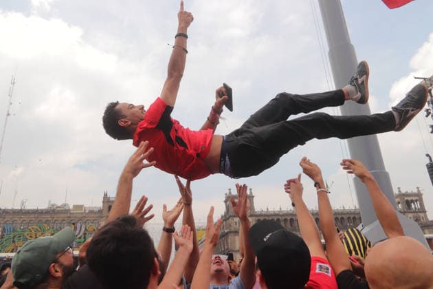 Argentina v Egypt FIFA Fan Fest - FIFA World Cup, WM, Weltmeisterschaft, Fussball 2026 An Egypt fanatic is hurled through the air while watching the FIFA World Cup 2026 round of 16 match between Argentina and Egypt on a giant screen at FIFA World Cup 2026 Fan Festival. on July 7, 2026, in Mexico City, Mexico. (Photo by Carlos Santiago Eyepix Group) Copyright: xCarlosxSantiago xEyepixxGroupx CS_07072026_191781