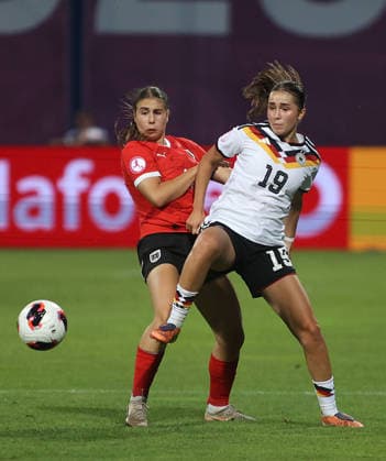 07.07.2026 Sarajevo(Bosnia-Hercegovina) Germany-Austria European U19 U-19 Under-19 championship women s football Laila Portella(R) Germany,Sophie Hoke(L) Austria :