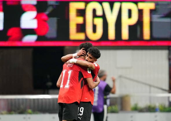 Mostafa Ziko (Aegypten, 11) und Marwan Attia (Aegypten, 19) jubeln nach dem zweiten Tor ihrer Mannschaft. USA, FIFA Weltmeisterschaft, Achtelfinale, Argentinien vs Aegypten, Atlanta, 07.07.2026 FIFA Weltmeisterschaft, Achtelfinale, Argentinien vs Aegypten, Atlanta, 07.07.2026 Atlanta *** Mostafa Ziko of Egypt, 11, and Marwan Attia of Egypt, 19, celebrate after their team s second goal against the U.S., FIFA World Cup, Round of 16, Argentina vs. Egypt, Atlanta, July 7, 2026 FIFA World Cup, Round of 16, Argentina vs. Egypt, Atlanta, July 7, 2026 Atlanta Copyright: xEibner-Pressefoto ScottxColemanx EP_SCN