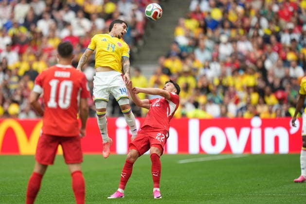 FIFA World Cup, WM, Weltmeisterschaft, Fussball 2026 - Round of 16 - Switzerland vs Colombia Gustavo Puerta of Colombia (L) in action against Fabian Rieder of Switzerland (R) during the FIFA World Cup 2026 Round of 16 match Switzerland against Colombia, in Vancouver, Canada, 07 July 2026. VANCOUVER Canada  Copyright: xBOBxFRIDx
