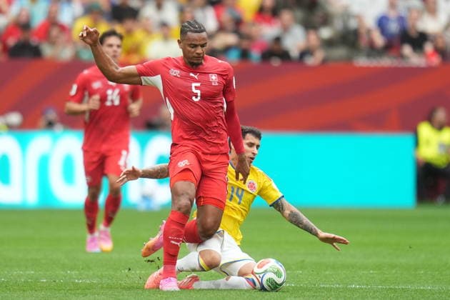 FIFA World Cup, WM, Weltmeisterschaft, Fussball 2026 - Round of 16 - Switzerland vs Colombia Manuel Akanji of Switzerland (L) in action against Gustavo Puerta of Colombia (R) during the FIFA World Cup 2026 Round of 16 match Switzerland against Colombia, in Vancouver, Canada, 07 July 2026. VANCOUVER Canada  Copyright: xBOBxFRIDx