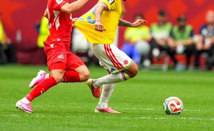 Switzerland v Colombia - FIFA World Cup, WM, Weltmeisterschaft, Fussball 2026 - Round of 16 VANCOUVER, CANADA - JULY 07: Luis Suarez (R) of Colombia in action during the 2026 FIFA World Cup Round of 16 match between Switzerland and Colombia at BC Place in Vancouver, British Columbia, Canada, on July 07, 2026 Ercin Erturk Anadolu British Columbia Canada. Editorial use only. Please get in touch for any other usage.  Copyright: x2026xAnadoluxErcinxErturkx
