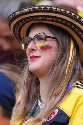 A fan of Colombia cheers in the stands during a FIFA Men’s World Cup 2026 round of 16 football match between Switzerland and Colombia at BC Place Vancouver, in Vancouver on July 07th 2026 (Photo by Alexandra Fechete SPP)  Copyright: xAlexandraxFechete SPPx Sportspressphoto_SPR187070