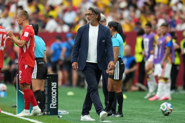 FIFA World Cup, WM, Weltmeisterschaft, Fussball 2026 - Round of 16 - Switzerland vs Colombia Switzerland s head coach Murat Yakin looks on during the FIFA World Cup 2026 Round of 16 match Switzerland against Colombia, in Vancouver, Canada, 07 July 2026. VANCOUVER Canada  Copyright: xBOBxFRIDx