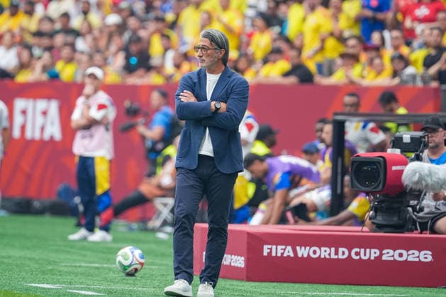 Kanada: Fußball FIFA World Cup, WM, Weltmeisterschaft, Fussball 2026, Achtelfinale - Schweiz vs Kolumbien - BC Place, Vancouver: Murat Yakin (Trainer, Schweiz) *** Canada Soccer, 2026 FIFA World Cup, Round of 16: Switzerland vs. Colombia at BC Place, Vancouver; Murat Yakin, Coach, Switzerland Copyright: xJOERANxSTEINSIEKx