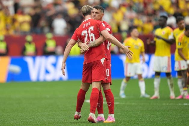 FIFA World Cup, WM, Weltmeisterschaft, Fussball 2026 - Round of 16 - Switzerland vs Colombia Cedric Itten of Switzerland celebrates with his captain Granit Xhaka after scoring his kick during the penalty shoot-out of the FIFA World Cup 2026 Round of 16 match Switzerland against Colombia, in Vancouver, Canada, 07 July 2026. VANCOUVER Canada  Copyright: xBOBxFRIDx
