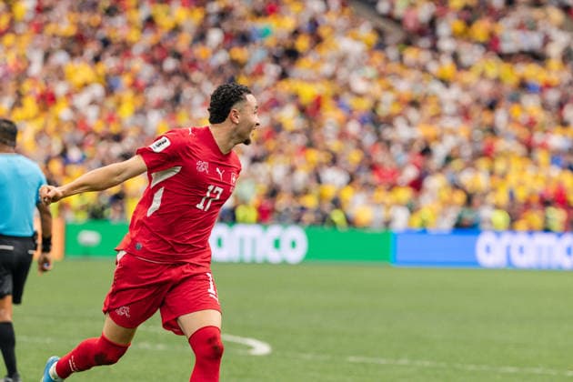 Ruben Vargas of Switzerland scores the penalty kick to make the victory of Switzerland during the FIFA World Cup, WM, Weltmeisterschaft, Fussball Round of 16 game between Switzerland and Colombia at BC Place on July 7, 2026 in Vancouver, British Colombia, Canada  Copyright: xCurtisxWongx xSPPx Sportspressphoto_SPR187138