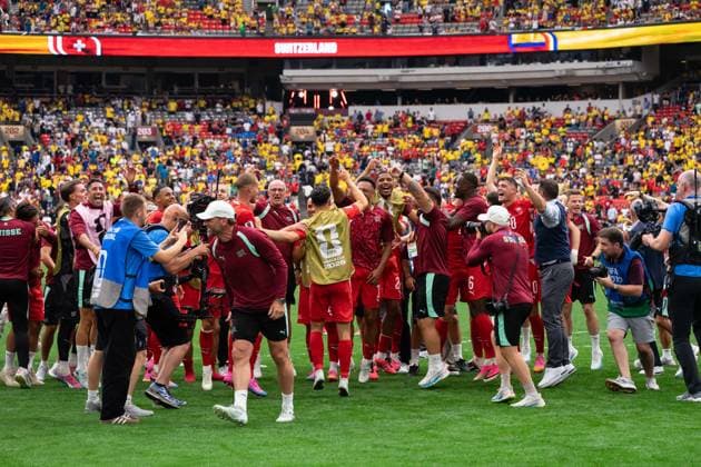 VANCOUVER, CANADA - JULY 7: Team Switzerland jumps and celebrates after winning the FIFA World Cup, WM, Weltmeisterschaft, Fussball 2026 Round of 16 match between Switzerland and Colombia at BC Place Vancouver Stadium on July 7, 2026 in Vancouver, British Columbia, Canada.  Copyright: xAmyxElle SPPx Sportspressphoto_SPR187427
